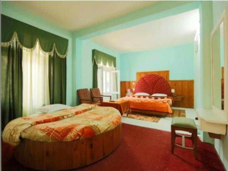 Hotel Mohan Palace Manāli Dış mekan fotoğraf